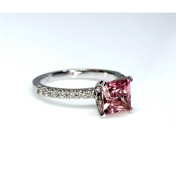 Anel Morganita Aro Cravejado com Diamantes 