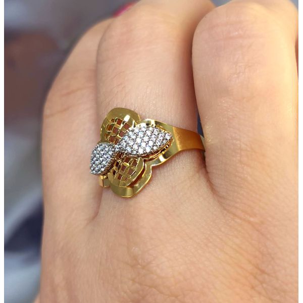 Anel em Ouro 18k Diamantado com Zircônias
