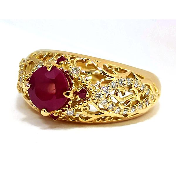 Anel de Formatura Jade em Ouro 18k personalizado Rubi, Safira, Água Marinha e demais pedras