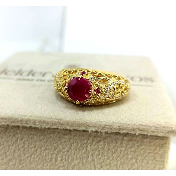 Anel de Formatura Jade em Ouro 18k personalizado Rubi, Safira, Água Marinha e demais pedras