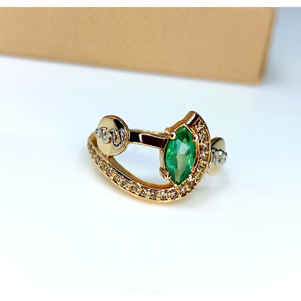 Anel de Formatura Medicina Feminino com Esmeralda Ouro 18k