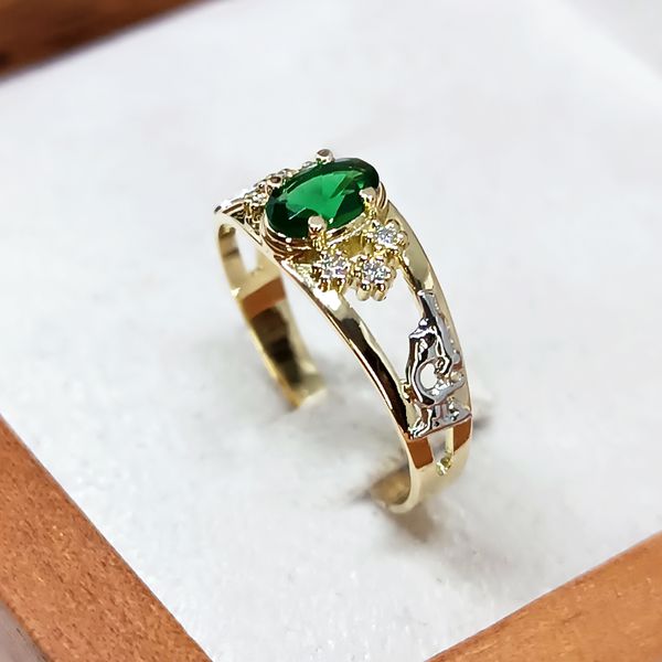 Anel de Formatura em Ouro 18k Personalizado com o Curso
