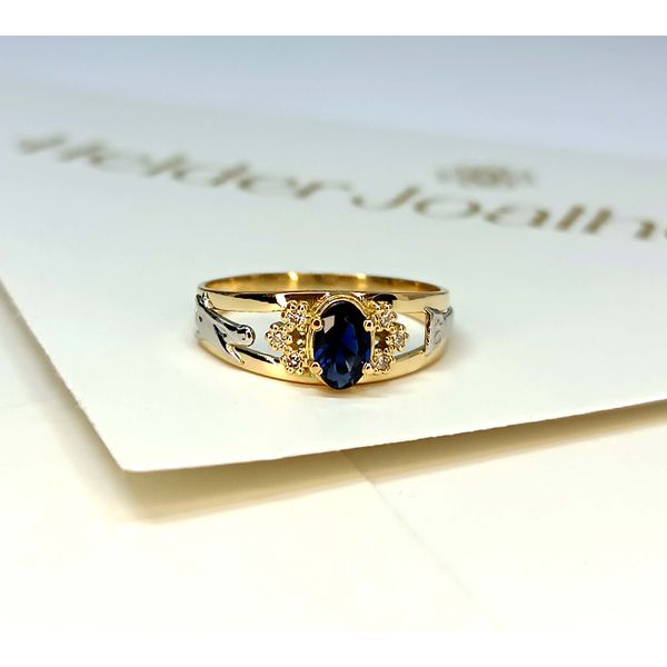 Anel de Formatura em Ouro 18k Personalizado com o Curso Escolhido Safira Azul
