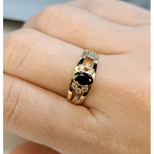 Anel de Formatura em Ouro 18k Personalizado com o Curso Escolhido Safira Azul