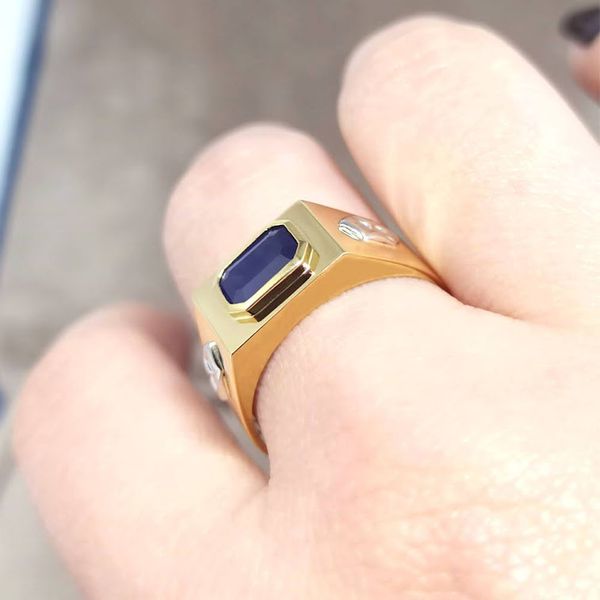 Anel de Formatura Ouro 18k com Pedra Safira