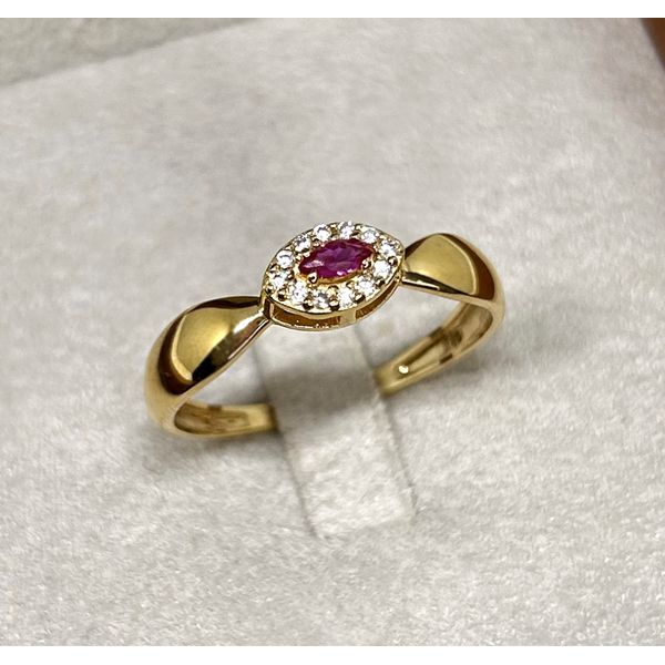 Anel de Formatura em Ouro 18k com Pedra Navete personalizado