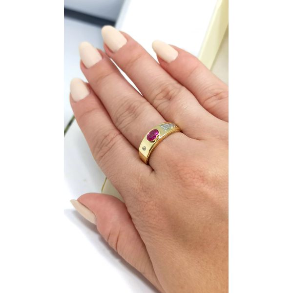 Anel de Formatura em Ouro 18k Personalizado para o Curso de Direito e demais cursos