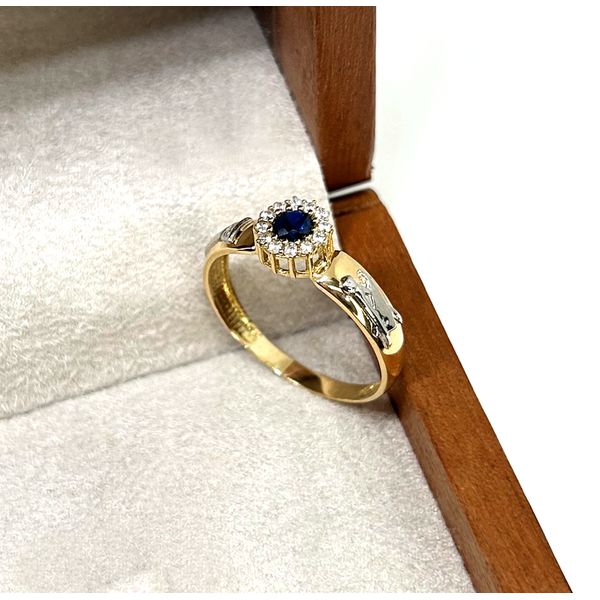 Anel de Formatura em Ouro 18k com Pedra Redonda Central 