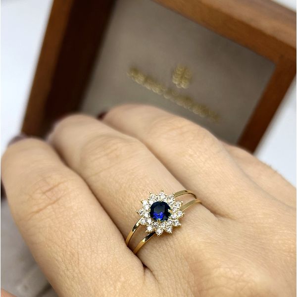 Anel de Formartura em Ouro 18k Personalizado Flor