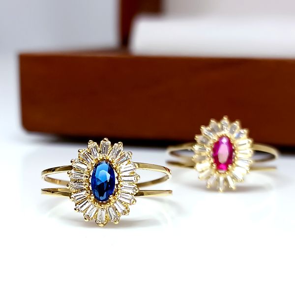 Anel em Ouro 18k Oval Cravejado e Personalizado
