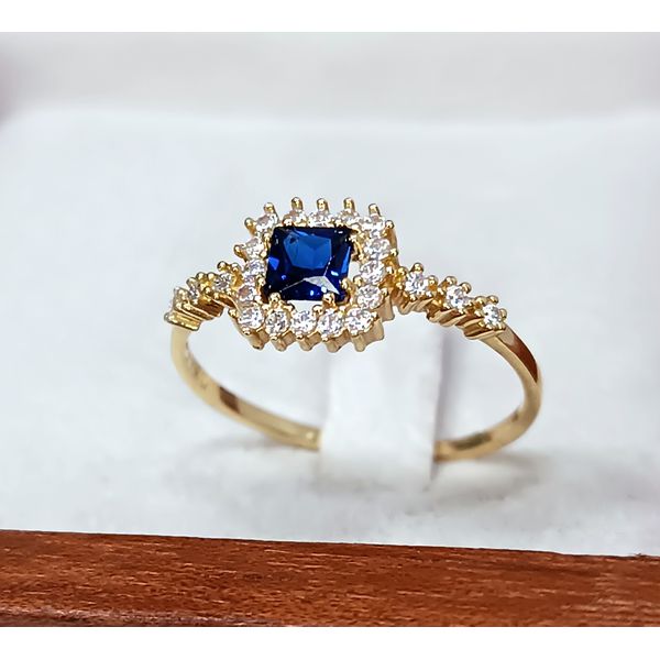 Anel em Ouro 18k Cravejado e Personalizado