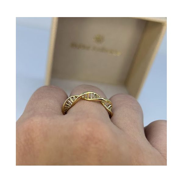 Anel de Formatura em Ouro 18k DNA