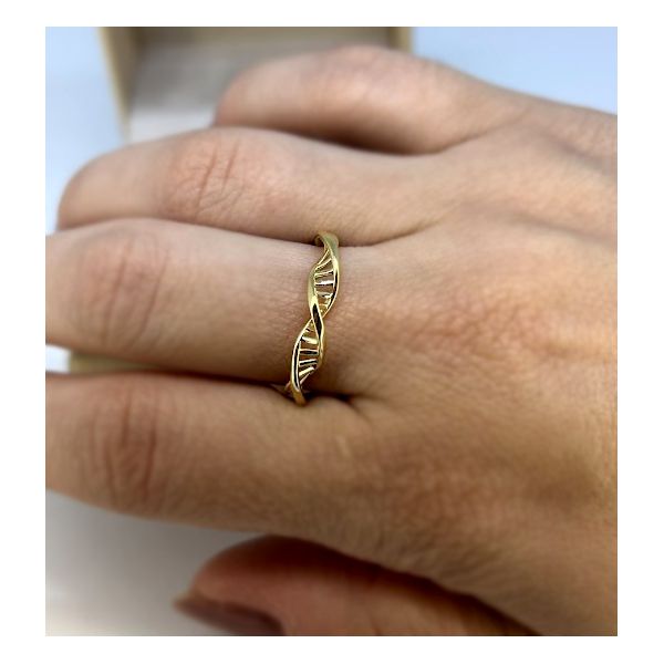 Anel de Formatura em Ouro 18k DNA