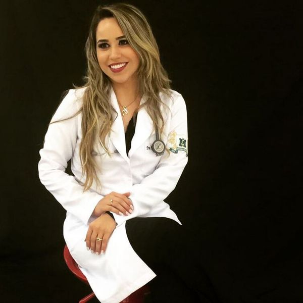 Anel de Formatura Clorita em Ouro 18k Personalizado Esmeralda, Rubi, Safira e demais pedras.