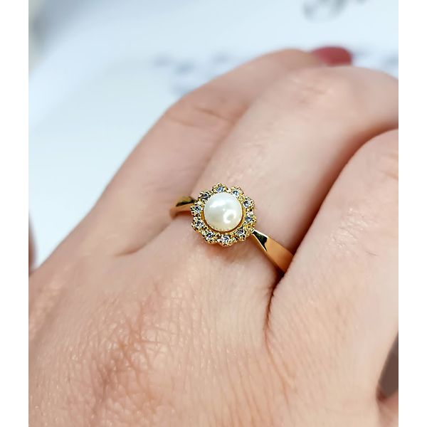 Anel em Ouro 18k Personalizado Redondo com Pérola 