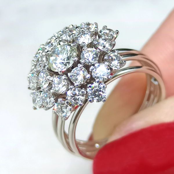  Anel em Ouro 18k Chuveiro Cravejado com Diamantes