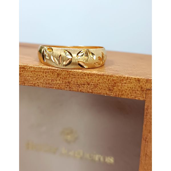 Anel em Ouro 18k Folhinhas Vazadas
