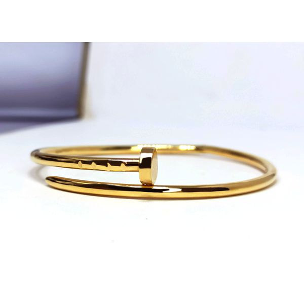 Bracelete em Ouro 18k Prego