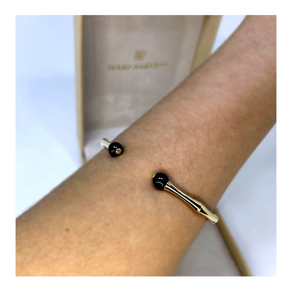 Bracelete Ônix Dourado