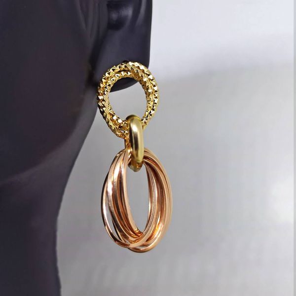 Brinco Redondo com Argolas Ovais em Ouro Rosé