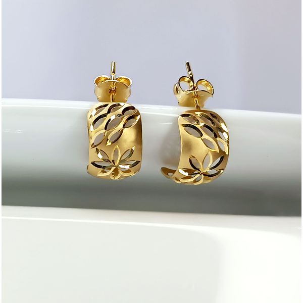 Brinco em Ouro 18k Bojudinho Flores Diamantado