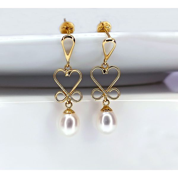 Brinco em Ouro 18k Coração com Pérola