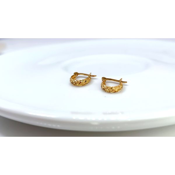 Brinco Trabalhado em Ouro 18k 