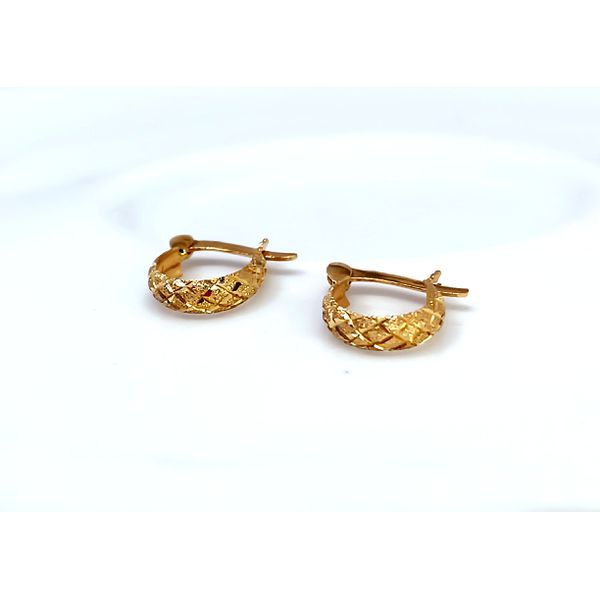 Brinco Trabalhado em Ouro 18k 