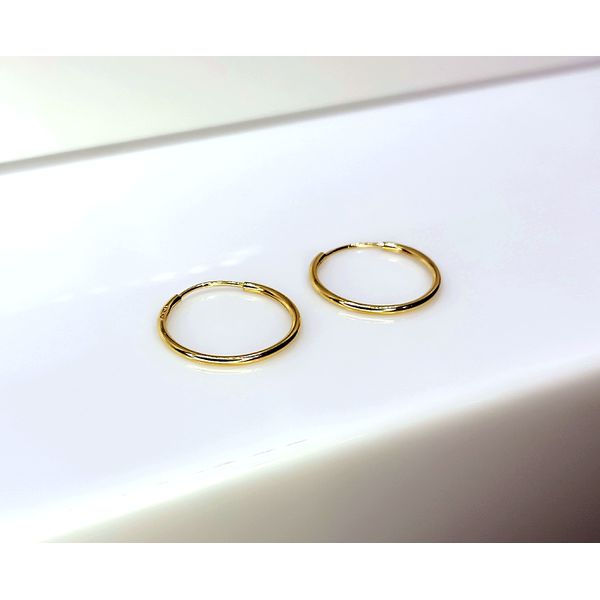Brinco de Argola em Ouro 18k fio redondo