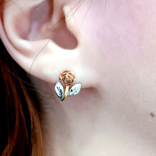 Brinco em Ouro 18k Florzinha Tricolor
