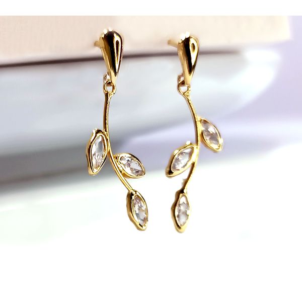 Brinco em Ouro 18k Galhos Folhas 