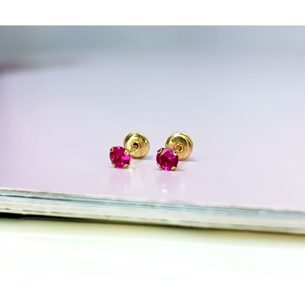 Brinco em Ouro 18k Ponto de Luz 