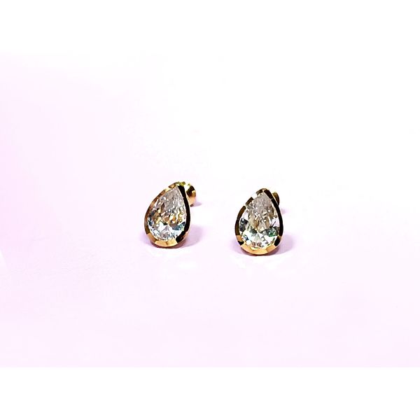 Brinco em Gota em Ouro 18k 