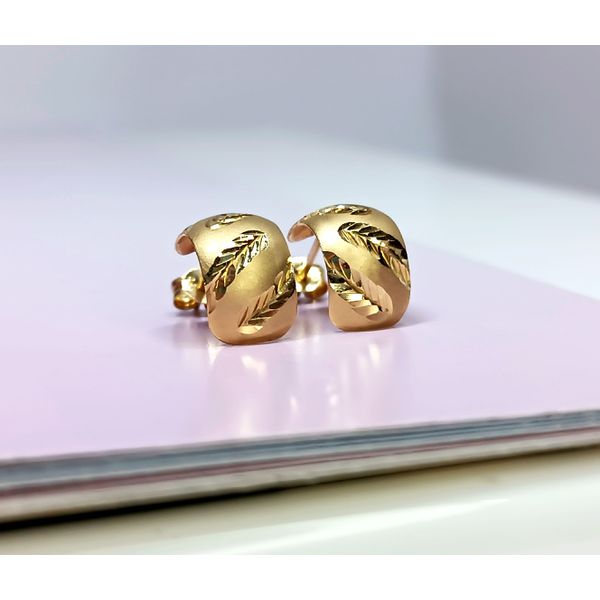 Brinco em Ouro 18k Bojudinho Ramos Diamantado