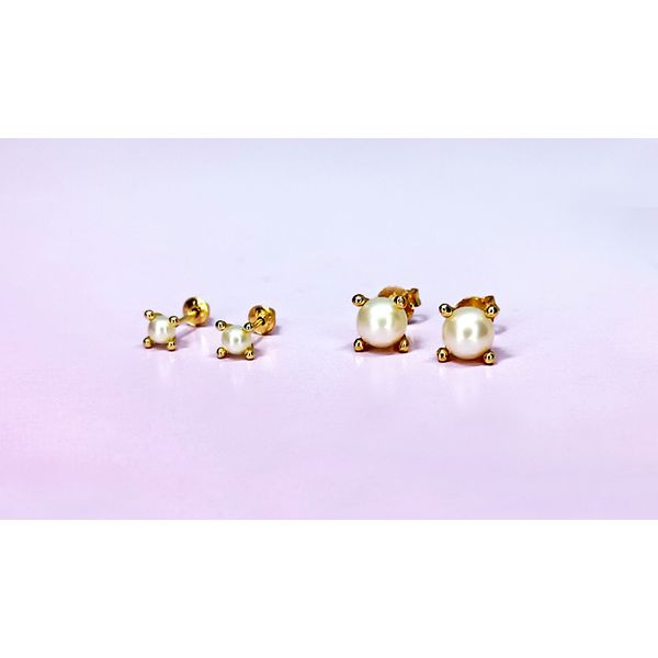 Brinco em Ouro 18k Pérola com Garras de 3,0 e 5,0 Milímetros