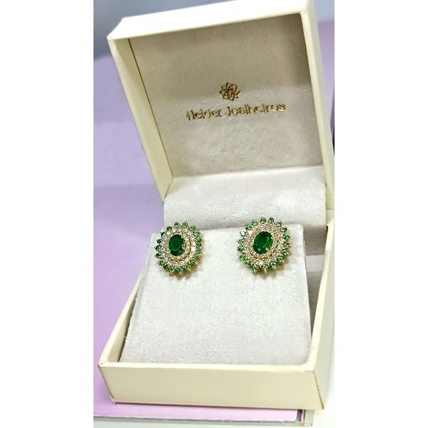 Brinco em Ouro 18k Cravejado com Esmeralda e Diamantes
