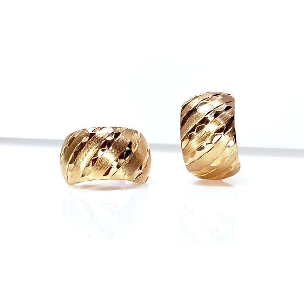 Brinco em Ouro 18k Bojudinho Diamantado