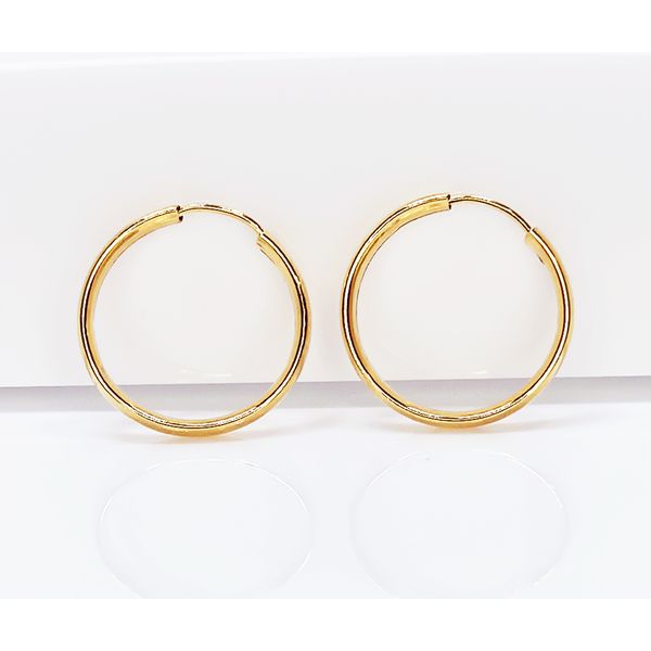 Brinco em Ouro 18k Argola Clássica de 13 Milímetros