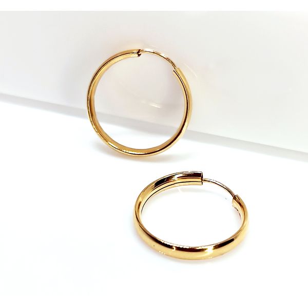 Brinco em Ouro 18k Argola Clássica de 13 Milímetros