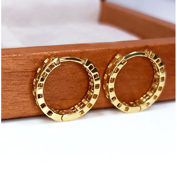 Brinco em Ouro 18k Argola Trabalhada 