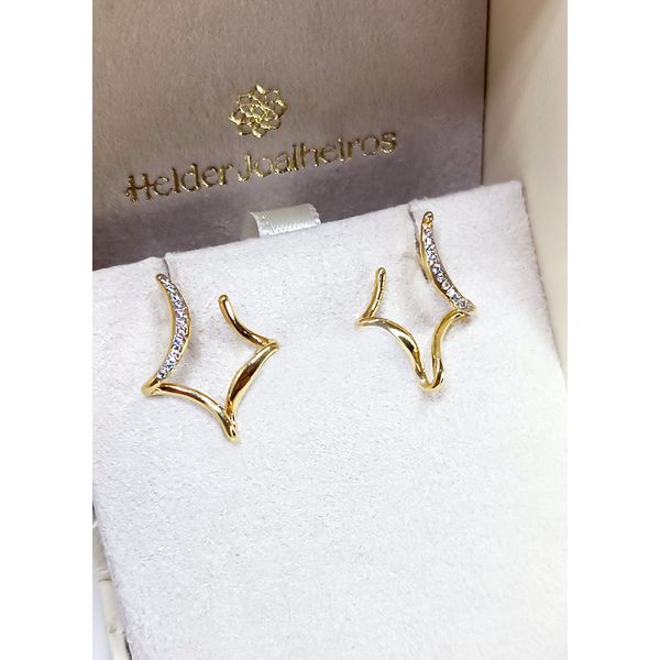 Brinco em Ouro 18k Triângulo Torcido