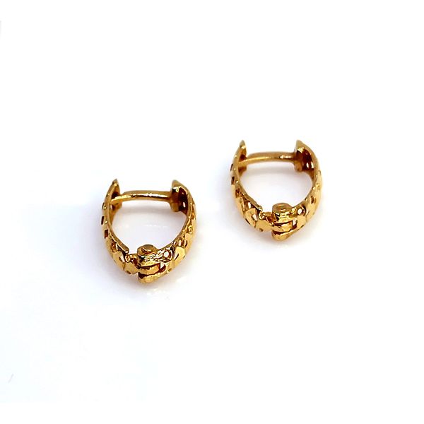Brinco em Ouro 18k Oval Diamantado