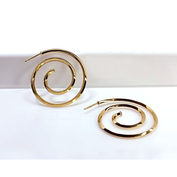 Brinco em Ouro 18k Quina Caracol