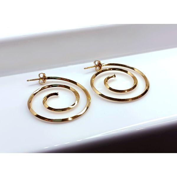 Brinco em Ouro 18k Quina Caracol