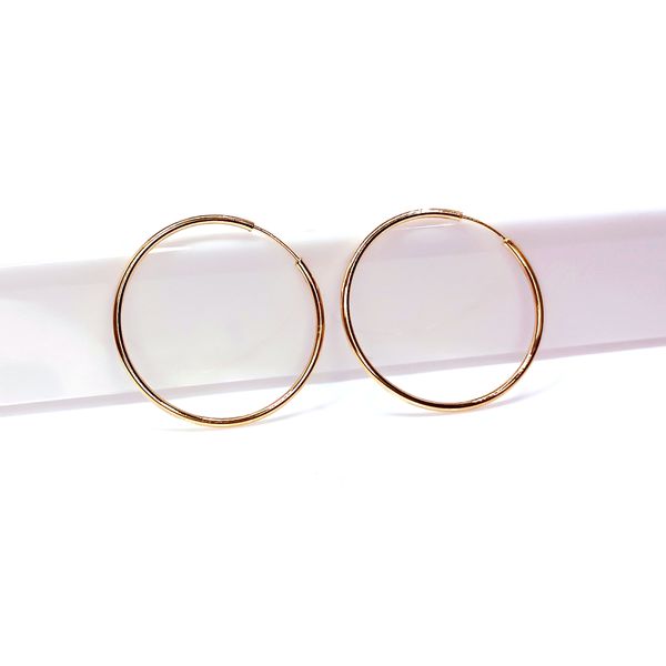 Brinco de Argola Fio Redondo em Ouro 18k