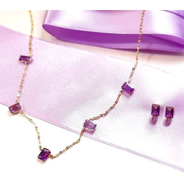 Conjunto de Gargantilha com Brincos Retângular Pingente Redondo em Ouro 18k