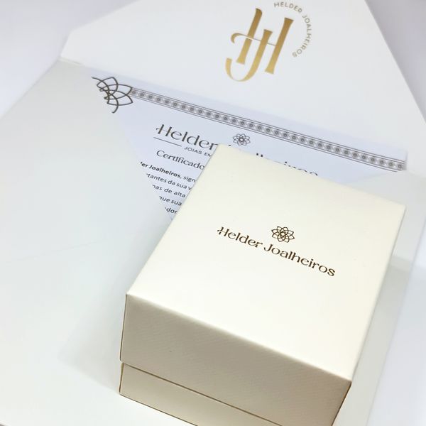 O Majestoso Par de Alianças Elegância e Luxo em Ouro Amarelo, Branco e Rosê - Brilhantes e Onix