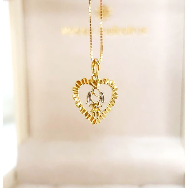 Pingente em Ouro 18K Menina Coração Diamantado