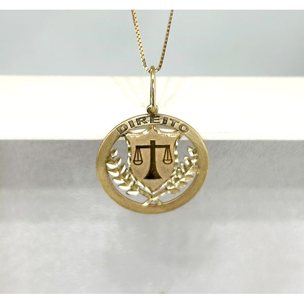 Pingente em Ouro 18k Medalha Direito