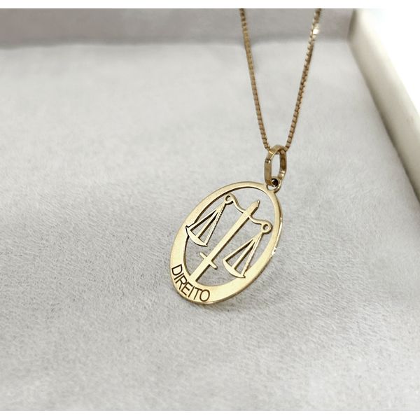 Pingente em Ouro 18k Medalha Oval Curso de Direito